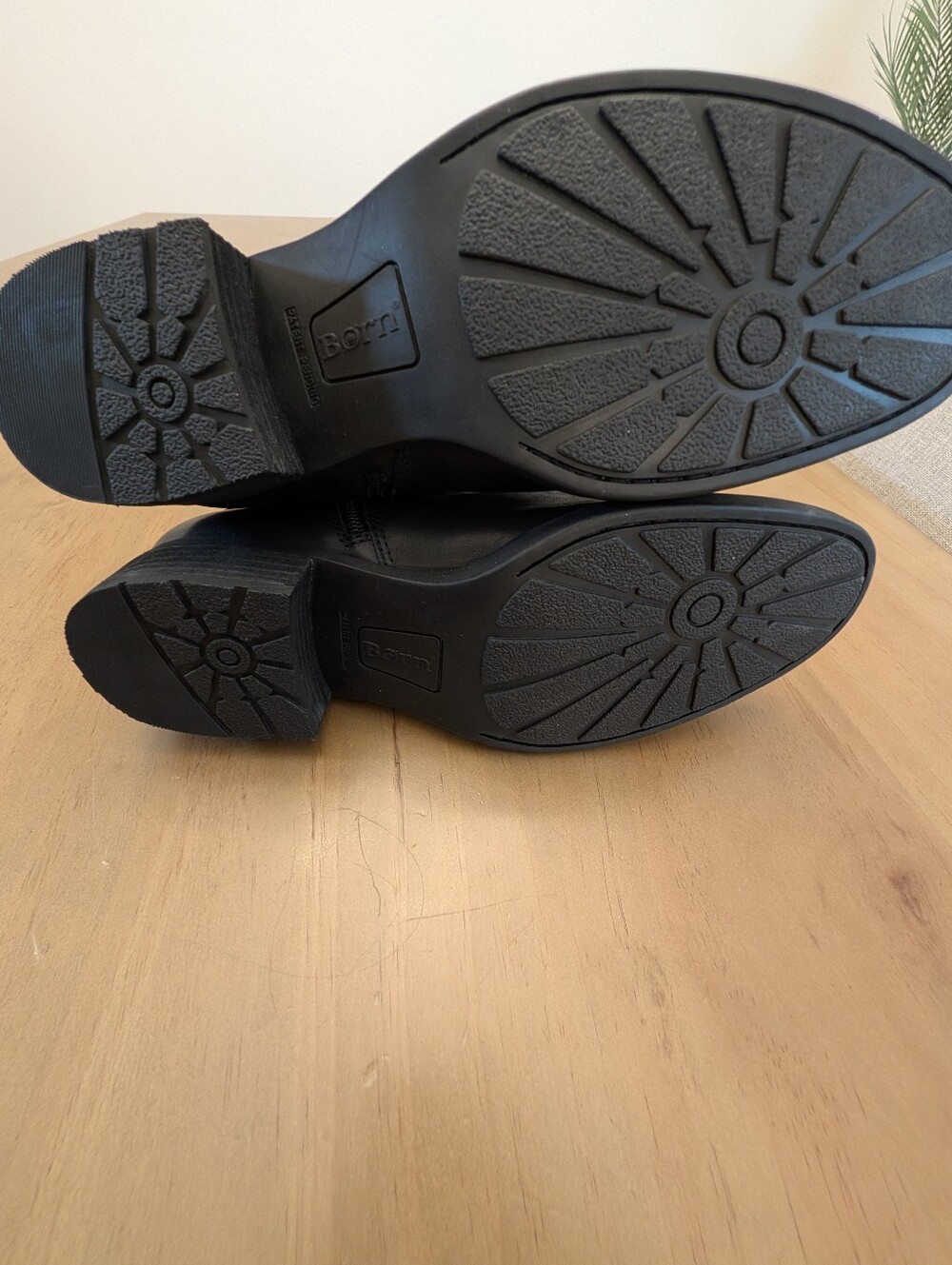 NWT Born Saddler Black Leather Wide-Calf Chunky Tread Heeled Boots Side Zip 10 - Picture 9 of 11